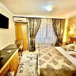 Golden Papirues Hotel Taksim