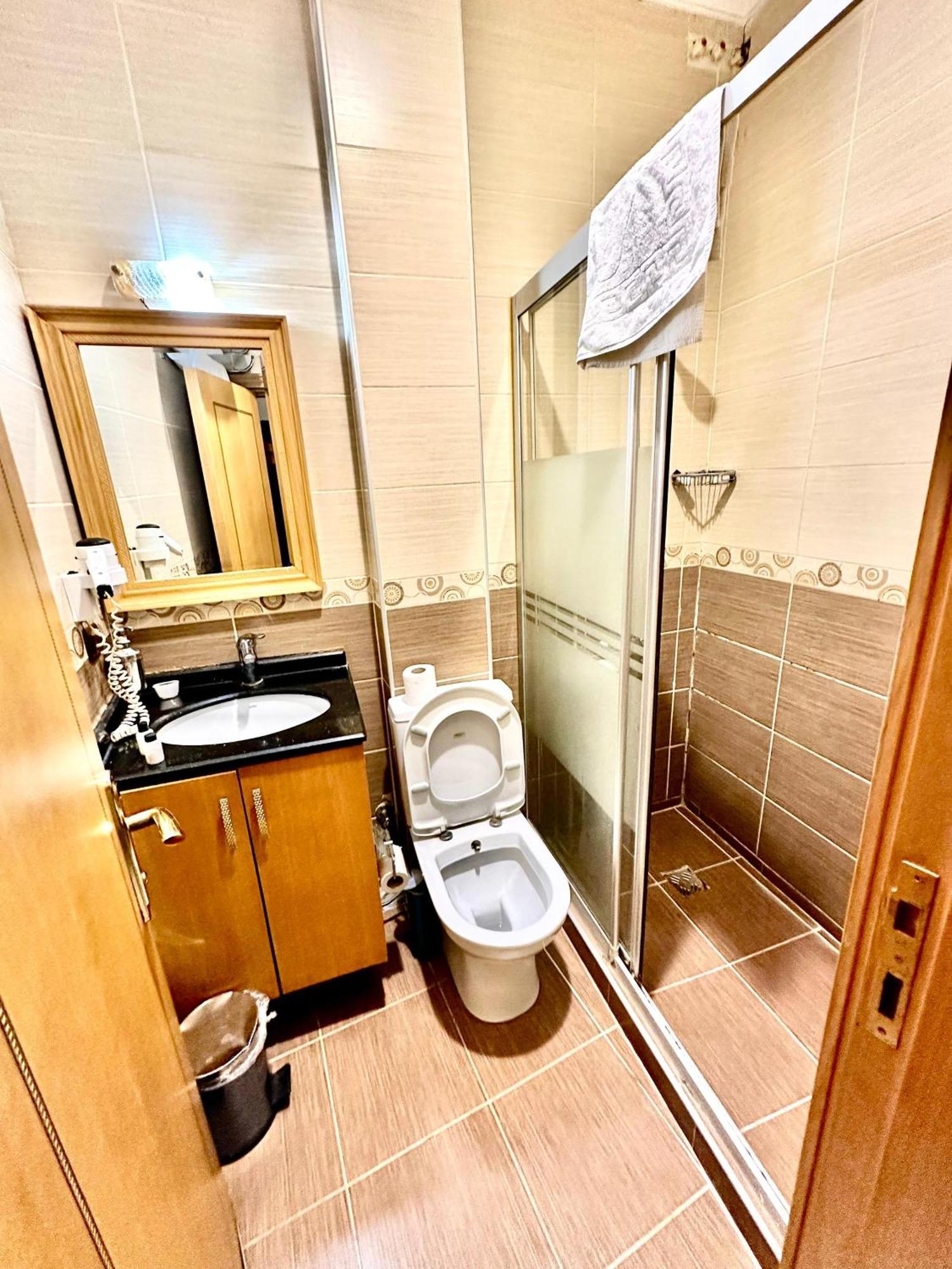 Golden Papirues Taksim 3*