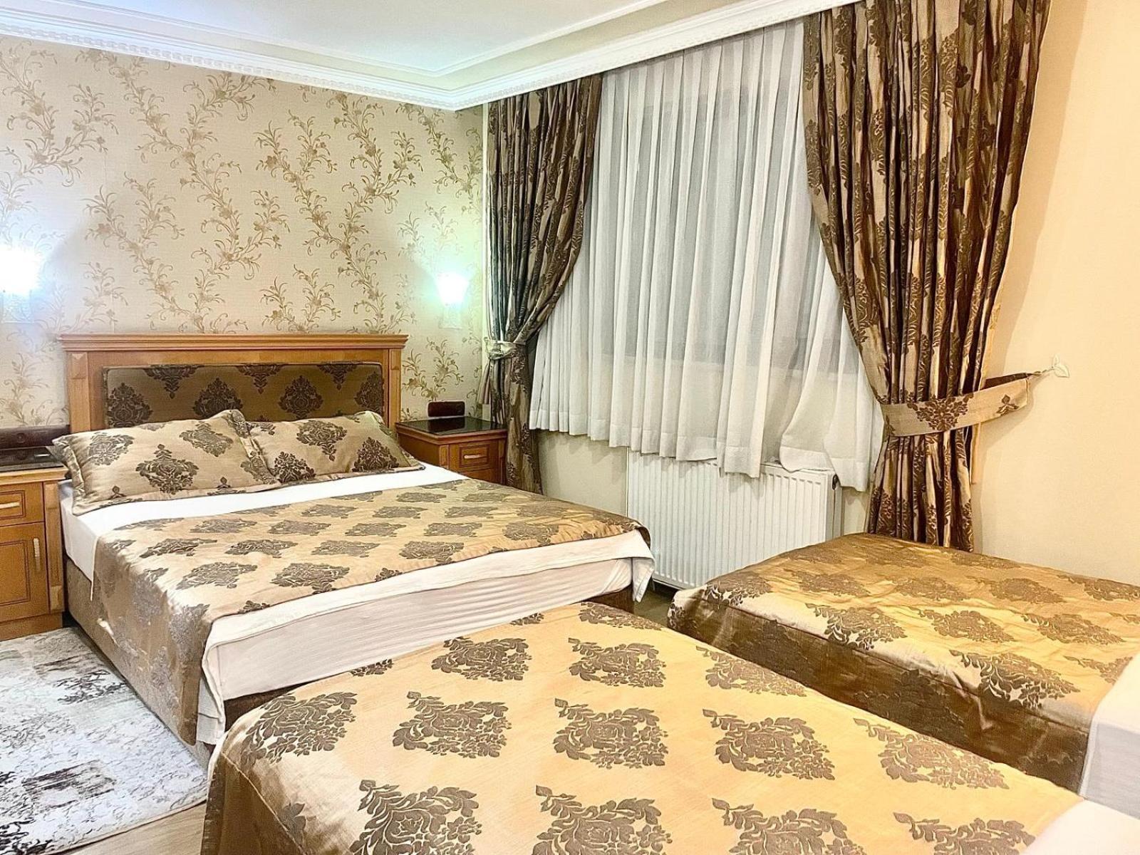 Golden Papirues Taksim 3* Istanboel